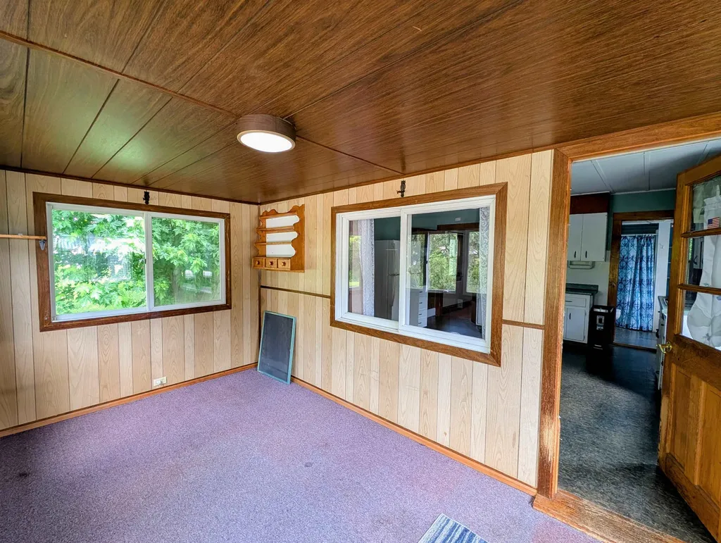 57 Brooklyn Street Northumberland NH 03582