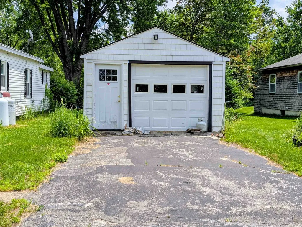 57 Brooklyn Street Northumberland NH 03582