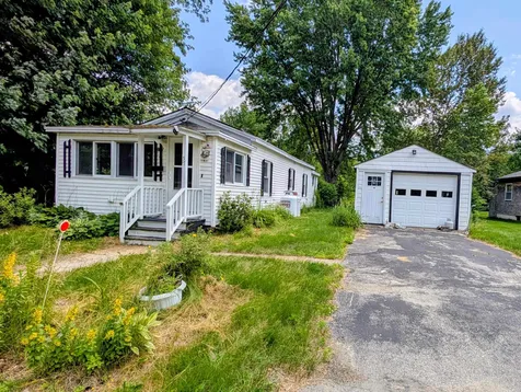57 Brooklyn Street Northumberland NH 03582