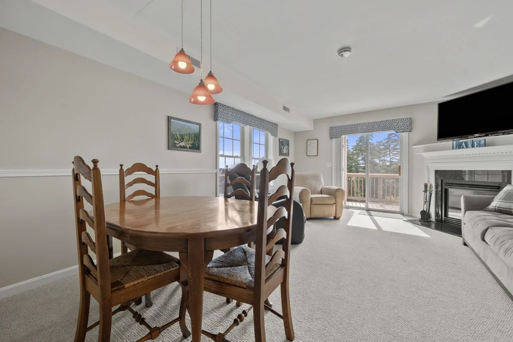 28 Shane Way Laconia NH 03246