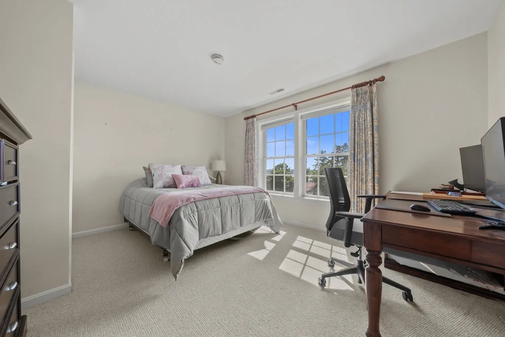28 Shane Way Laconia NH 03246