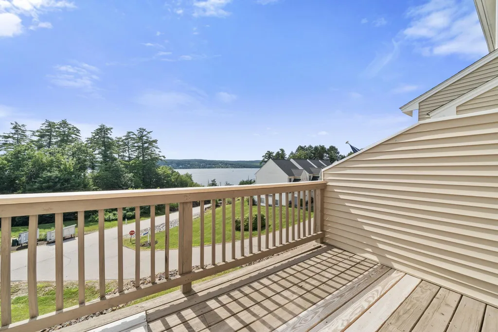 28 Shane Way Laconia NH 03246
