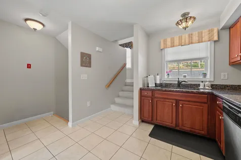 28 Shane Way Laconia NH 03246