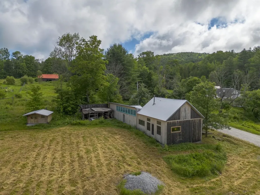 3814 East Hill Road Plainfield VT 05667-9617
