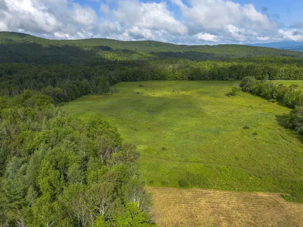3814 East Hill Road Plainfield VT 05667-9617