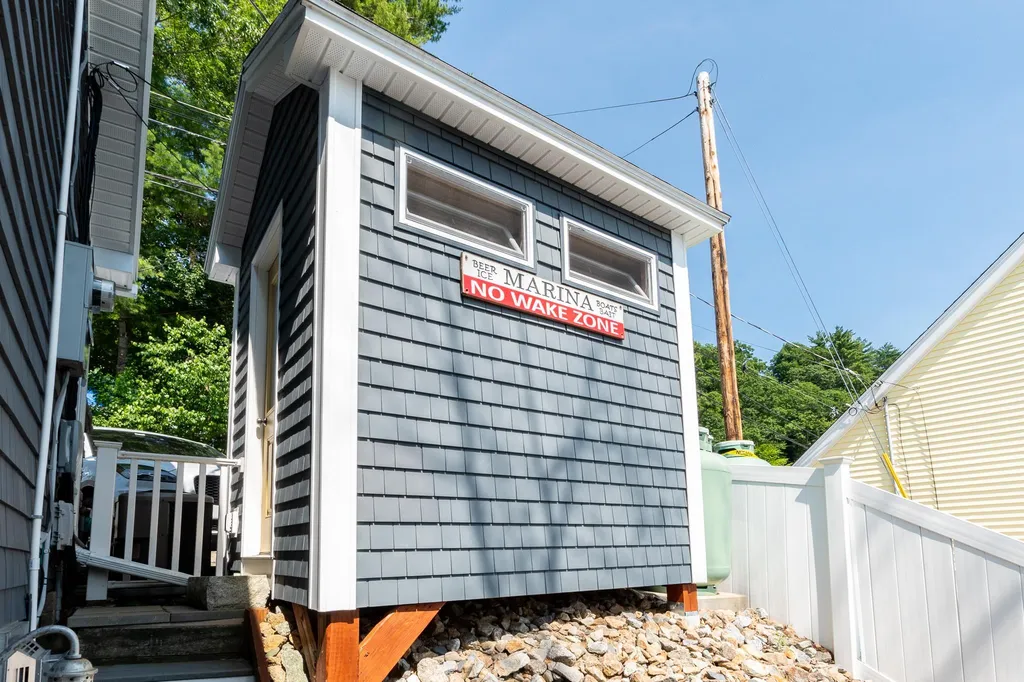 195 East Side Drive Alton NH 03810