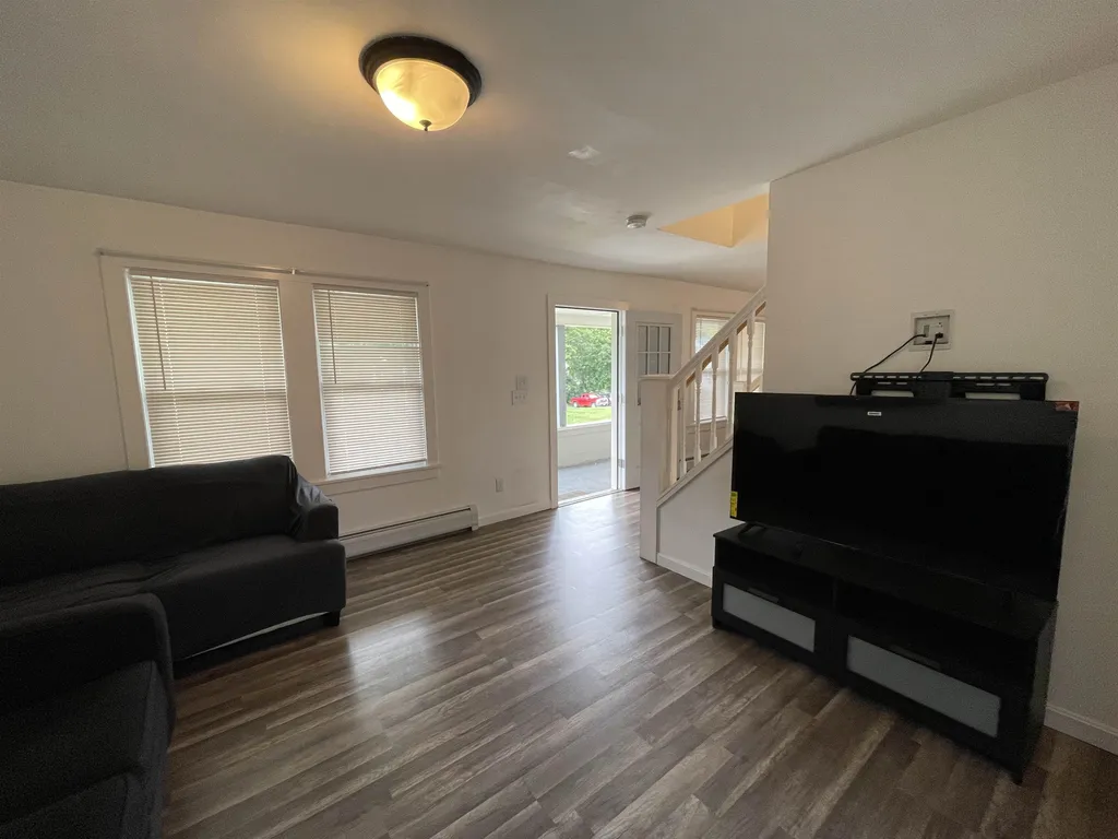14 Hartford Street Claremont NH 03743