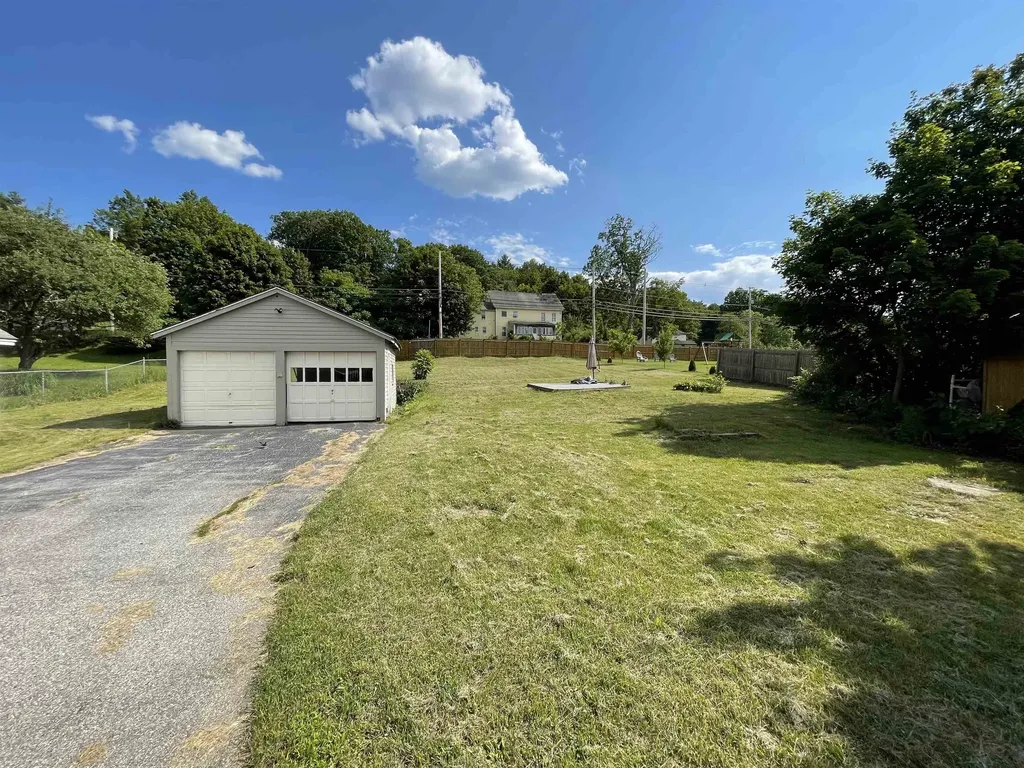 14 Hartford Street Claremont NH 03743