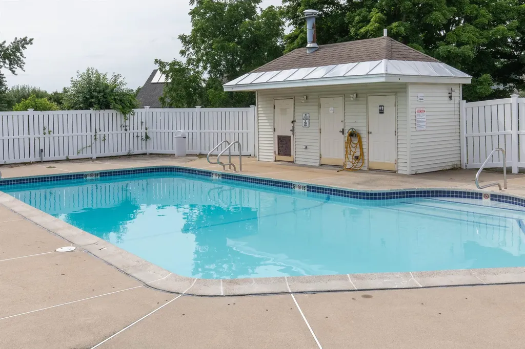 3 Fairfax Avenue Derry NH 03038