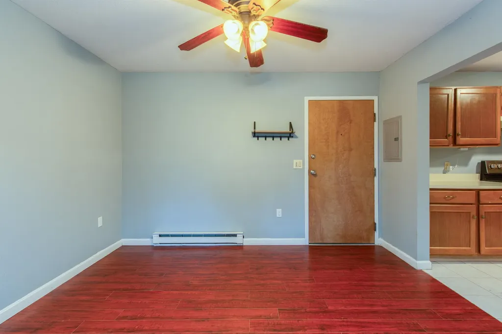 3 Fairfax Avenue Derry NH 03038
