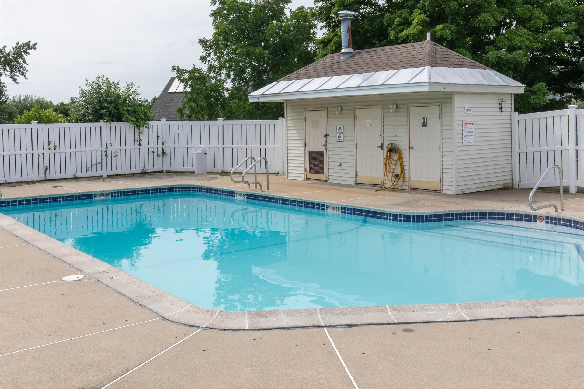 3 Fairfax Avenue Derry NH 03038