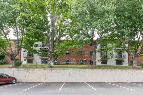 3 Fairfax Avenue Derry NH 03038