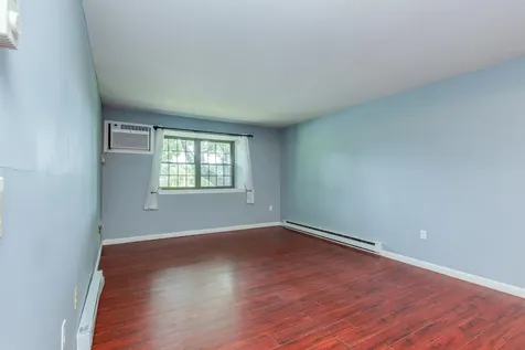 3 Fairfax Avenue Derry NH 03038