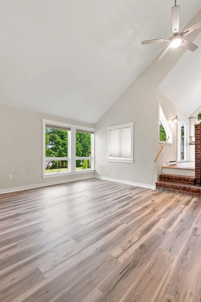 21 Fells Way Laconia NH 03246