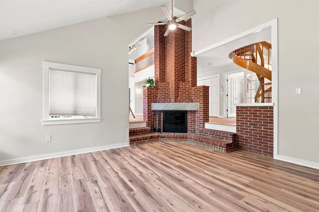 21 Fells Way Laconia NH 03246
