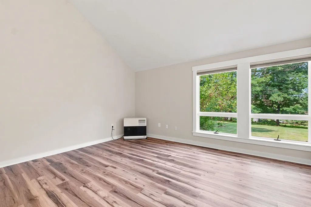 21 Fells Way Laconia NH 03246