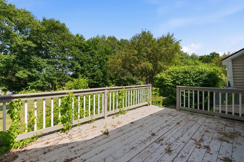21 Fells Way Laconia NH 03246