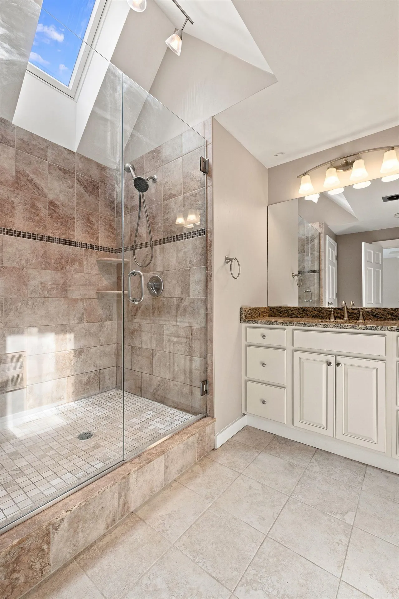 21 Fells Way Laconia NH 03246