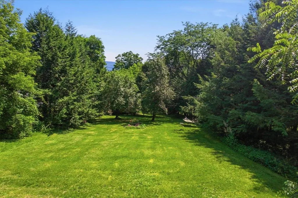 34 Monumnet Avenue Bennington VT 05201