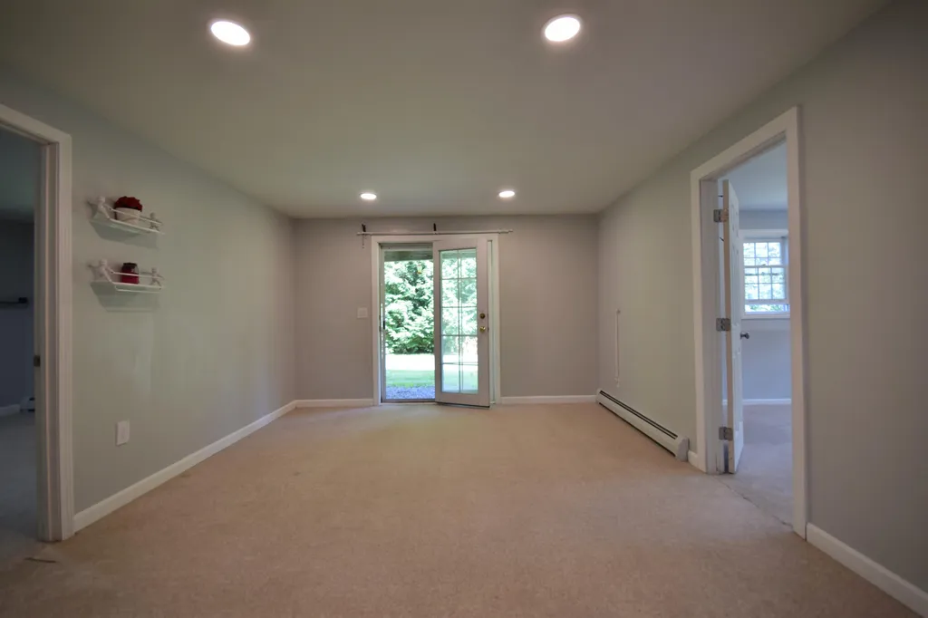 22 Peacham Lane Essex VT 05452