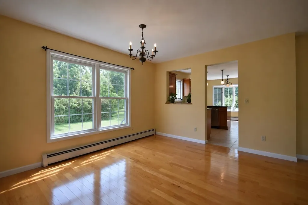 22 Peacham Lane Essex VT 05452
