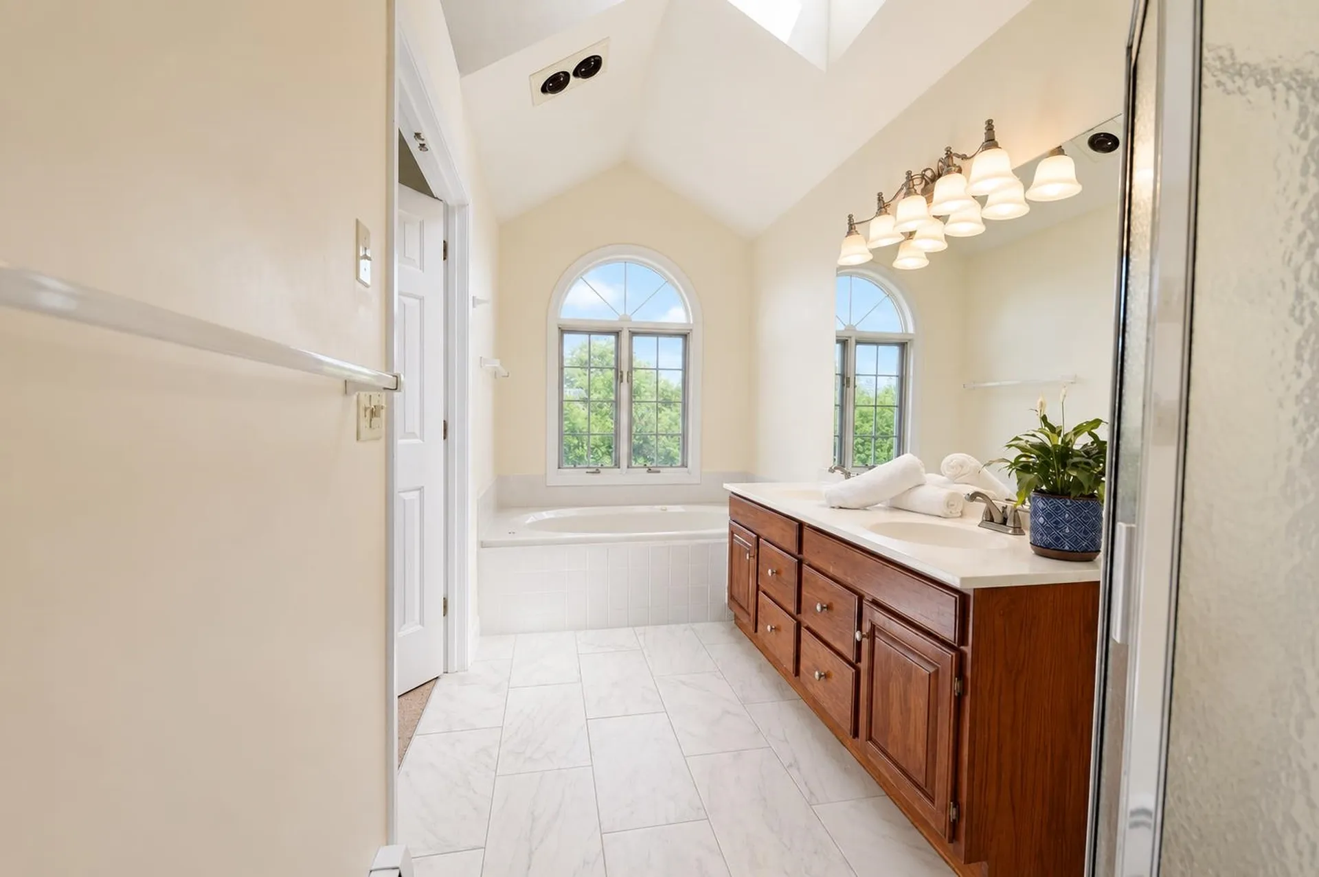 22 Peacham Lane Essex VT 05452