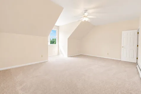 22 Peacham Lane Essex VT 05452