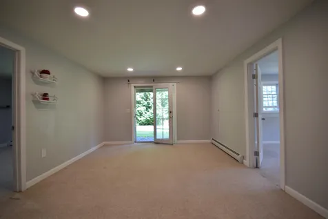 22 Peacham Lane Essex VT 05452