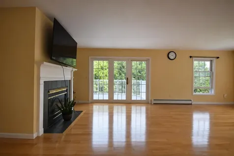 22 Peacham Lane Essex VT 05452