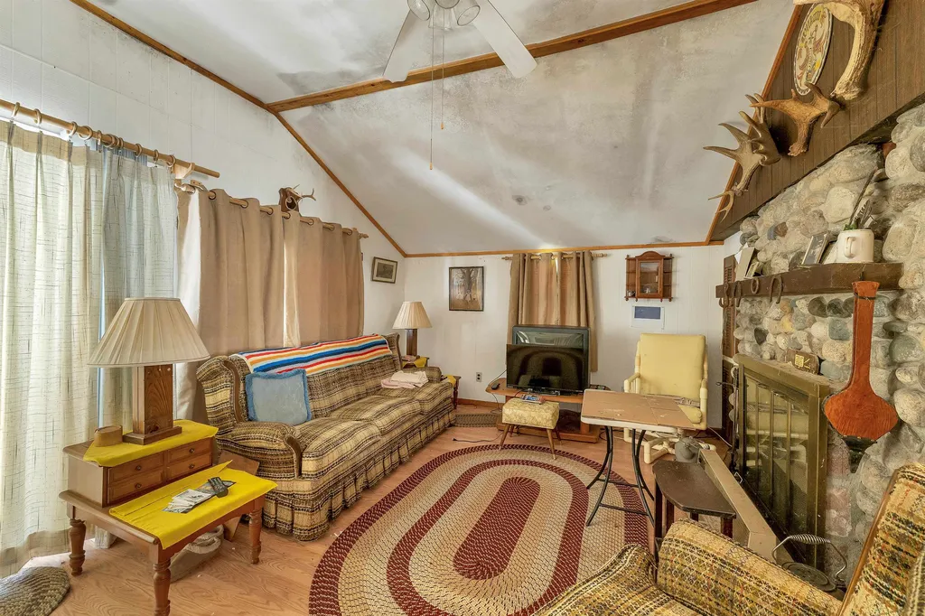 174 Granite Road Effingham NH 03882