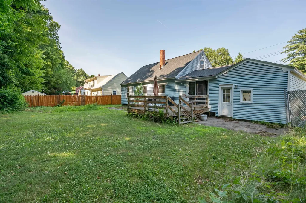 66 Avon Drive Nashua NH 03064