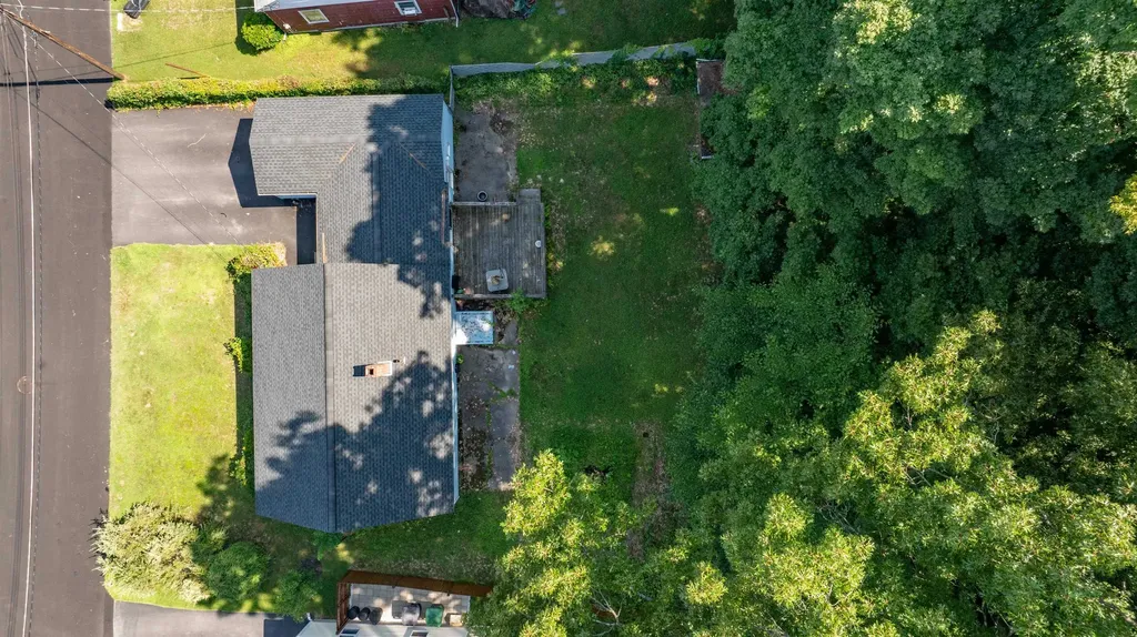 66 Avon Drive Nashua NH 03064