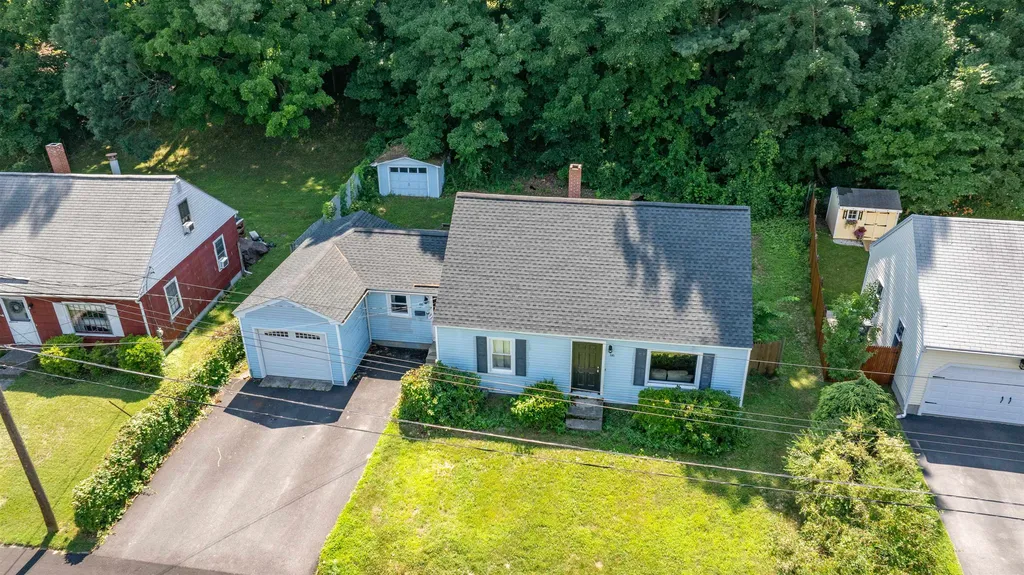 66 Avon Drive Nashua NH 03064