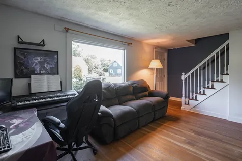 66 Avon Drive Nashua NH 03064