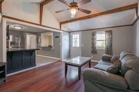 66 Avon Drive Nashua NH 03064