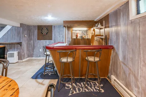 66 Avon Drive Nashua NH 03064