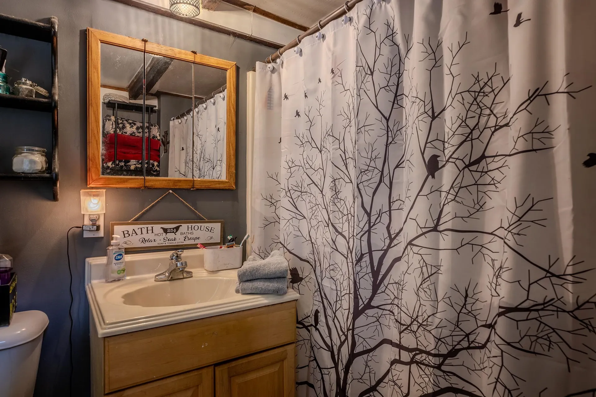 765 Thompsonburg Road Londonderry VT 05155