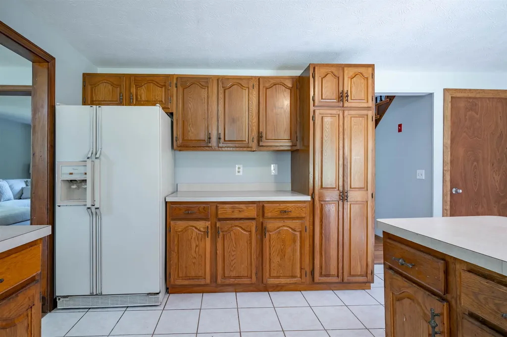 41 Lund Drive Hudson NH 03051