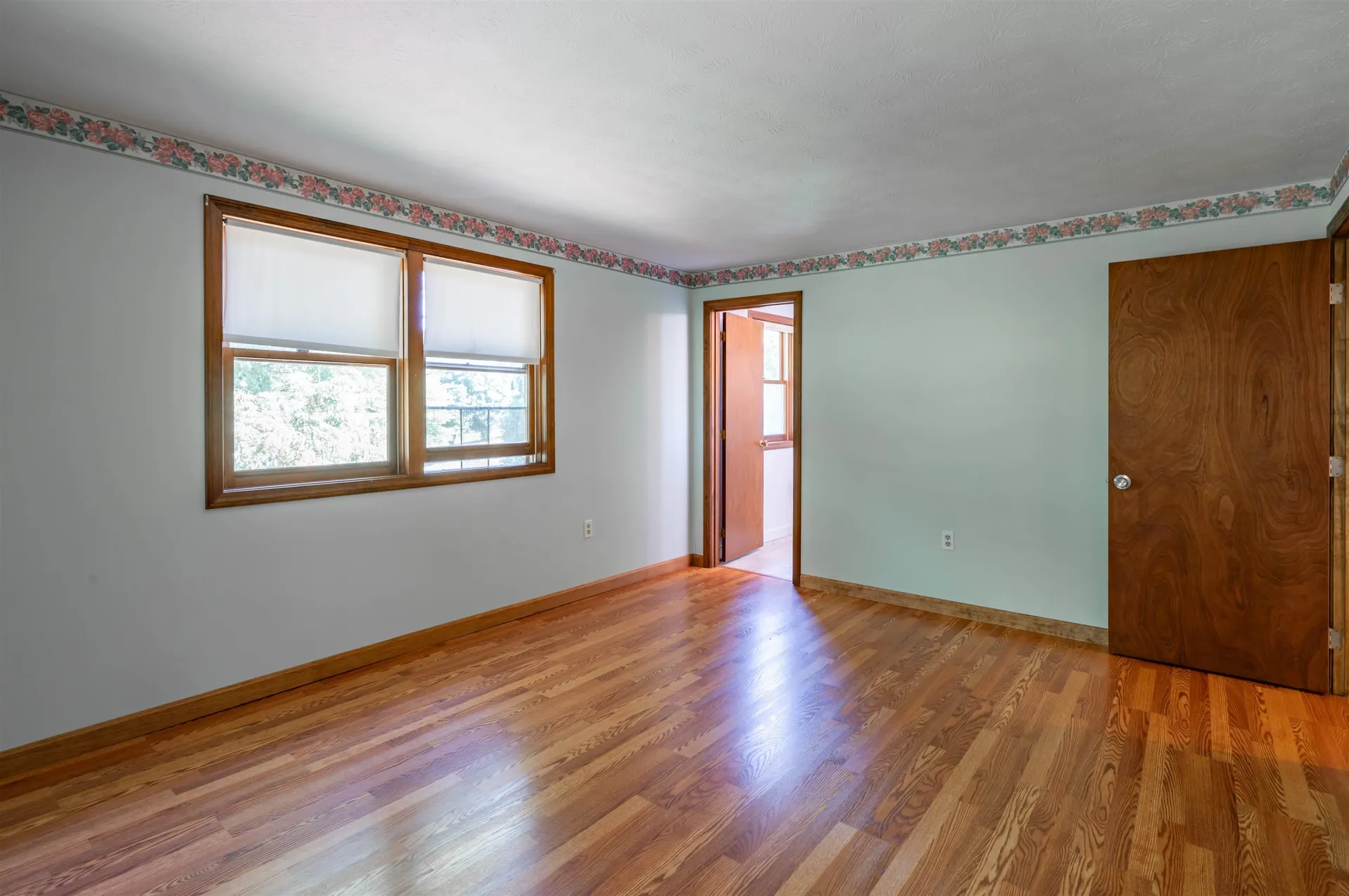 41 Lund Drive Hudson NH 03051