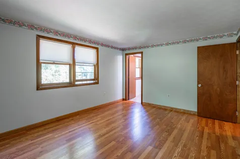 41 Lund Drive Hudson NH 03051