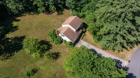 41 Lund Drive Hudson NH 03051