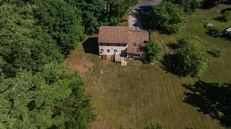 41 Lund Drive Hudson NH 03051