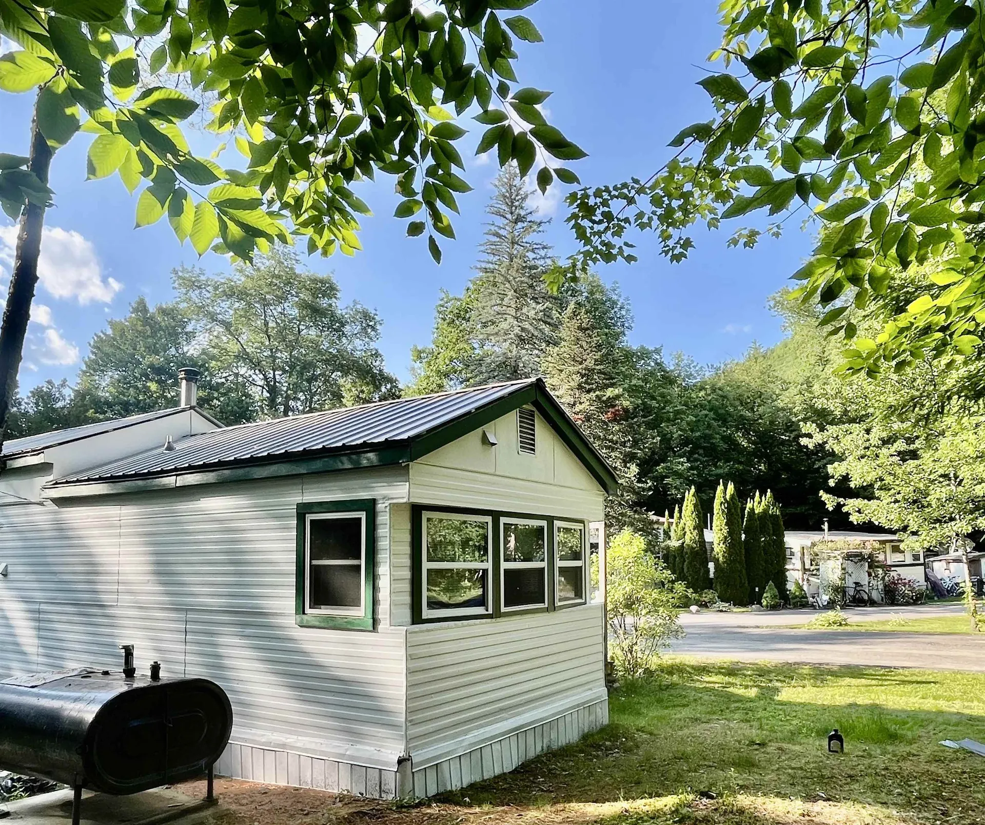 862 Mayhew Turnpike Bridgewater NH 03235