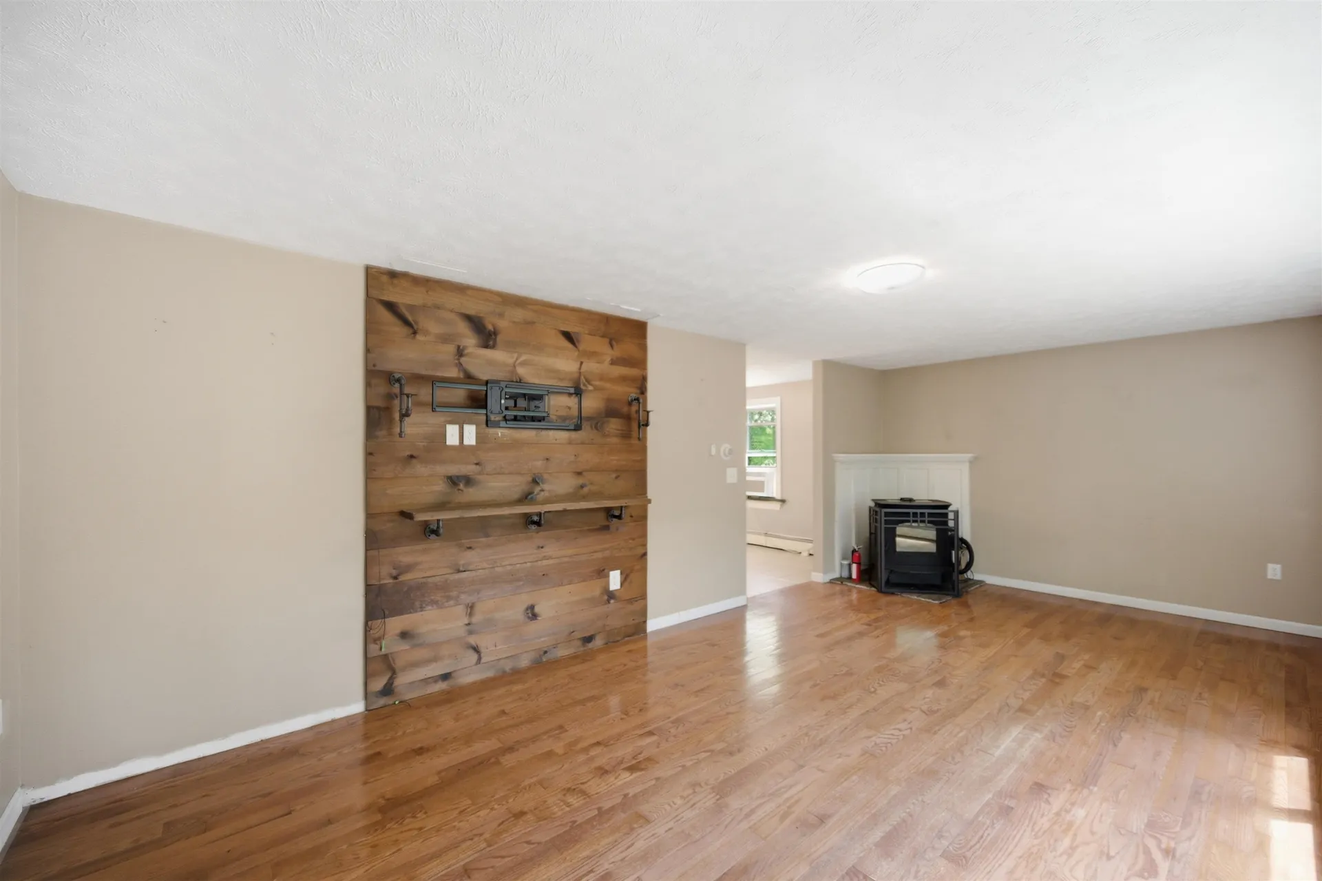 95 Whittier Drive Fremont NH 03044