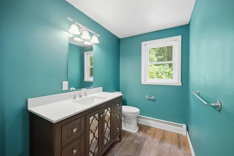 95 Whittier Drive Fremont NH 03044