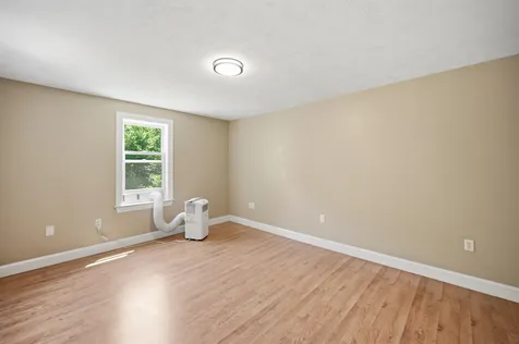 95 Whittier Drive Fremont NH 03044