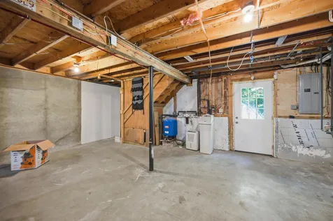 95 Whittier Drive Fremont NH 03044