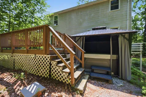 95 Whittier Drive Fremont NH 03044