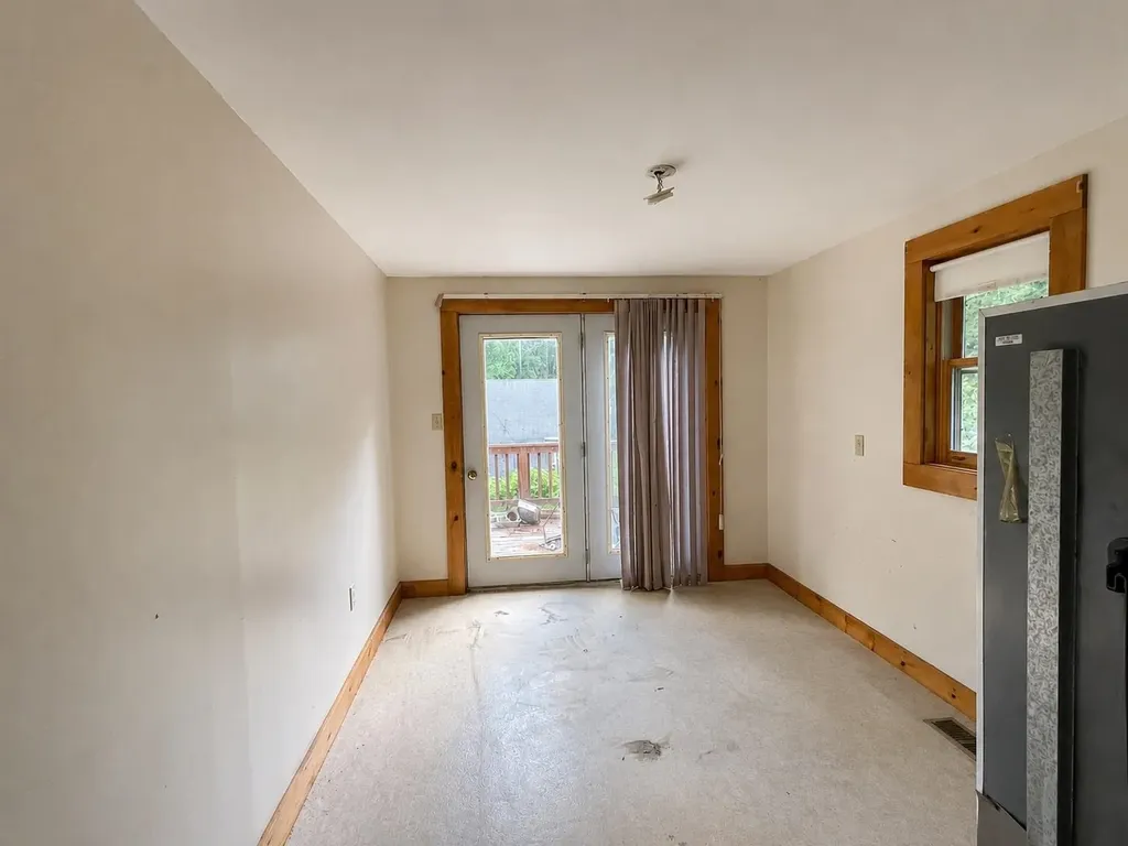 1 Tash Road New Durham NH 03855