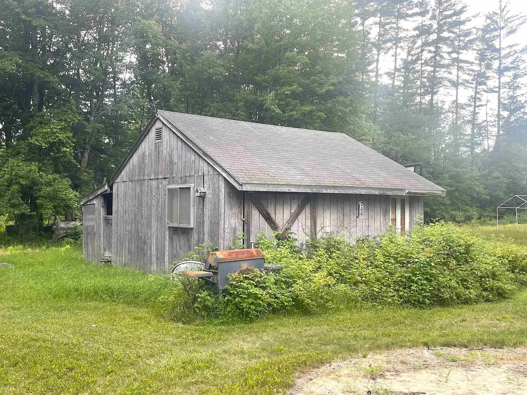 1 Tash Road New Durham NH 03855